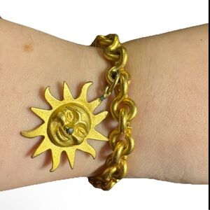 Vintage Gold Tone Sun Face Charm Bracelet 8” Chunky Chain Hook Clasp